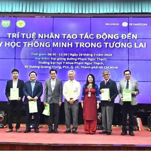 2024年3月29日本會理事長張武修教授受邀參加越南胡志明范玉石醫大舉辦AI智慧醫療未來發展研討會演講